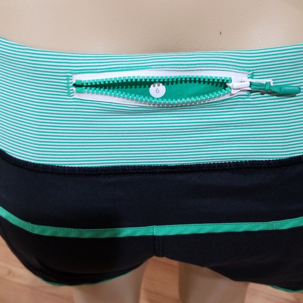 LULULEMON ATHLETICA SPEED UP SHORTS - Picture 4 of 4
